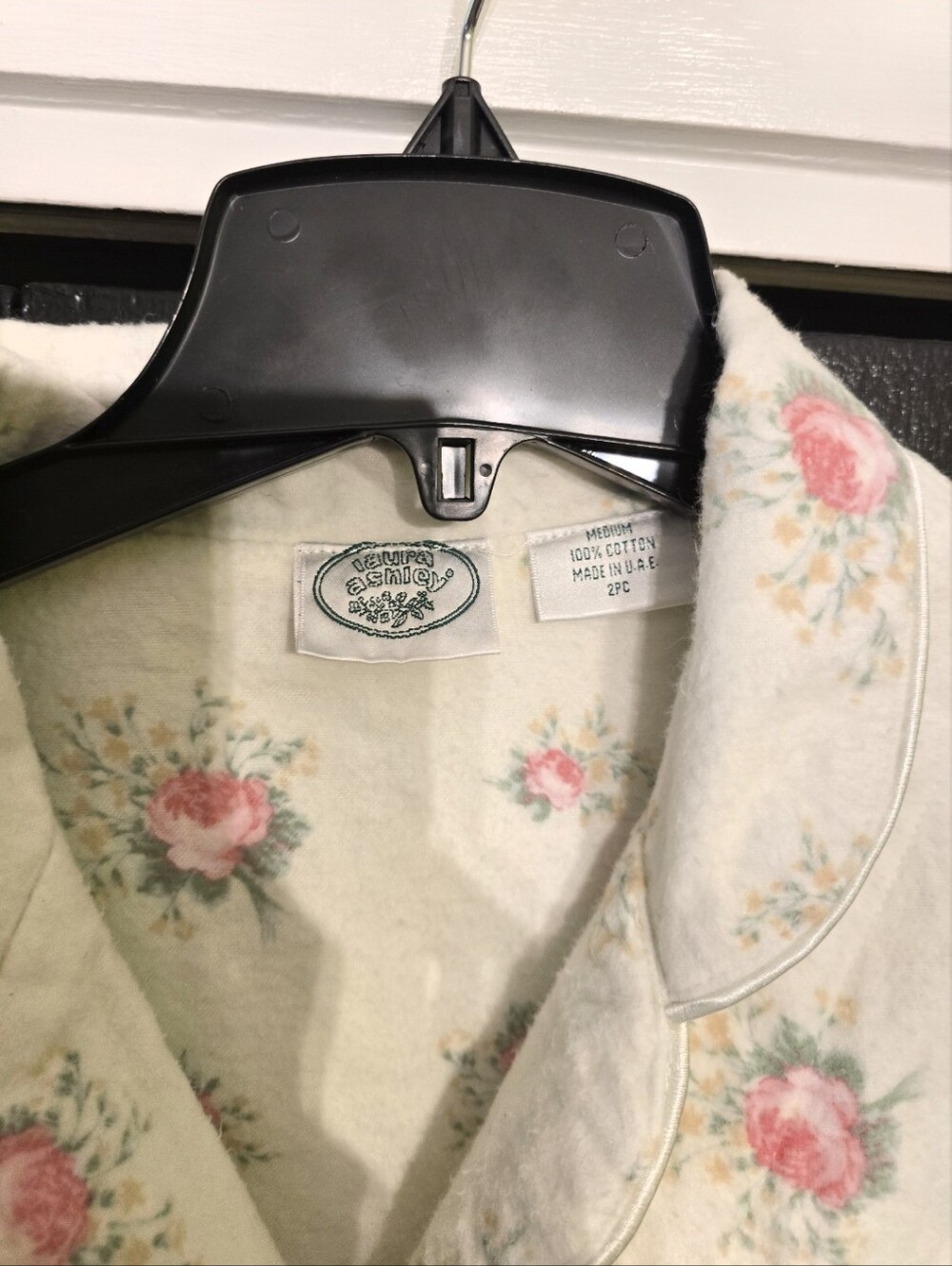 Vintage Laura Ashley Cream Flannel Pajama Set with Pink Floral Print Size Medium - Picture 2 of 4